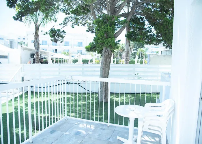 Flisvos Beach Apartments