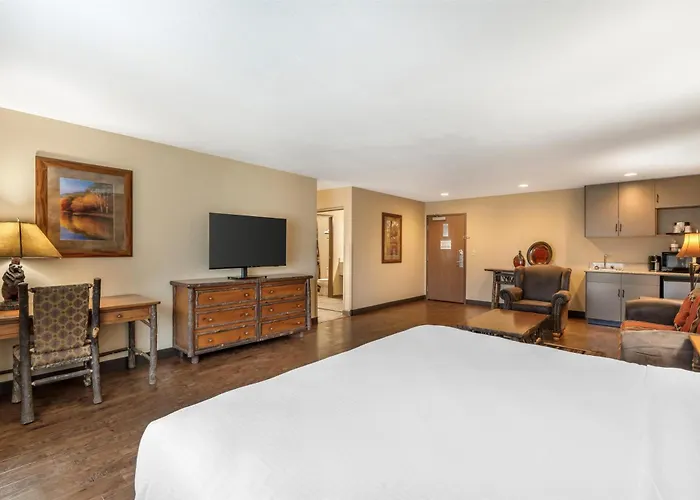 Best Western Plus Kelly Inn & Suites