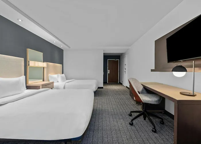 Courtyard By Marriott Oxford