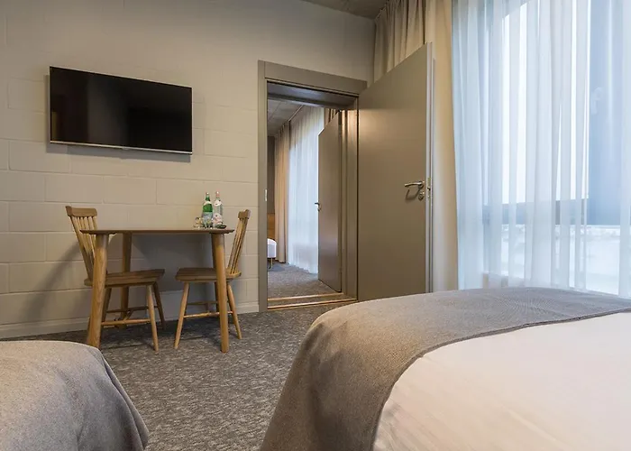 Air Hotel