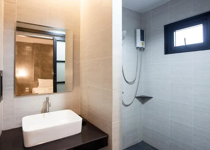 Ritsurin Boutique Hotel - โรงแรมริทสุริน บูติค