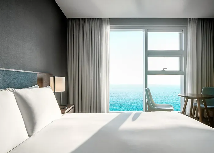 Hotel Tops 10
