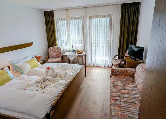 Decker'S Bio Hotel Zum Lamm
