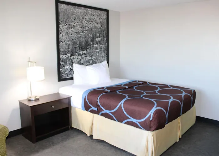 Super 8 By Wyndham Williston Nd