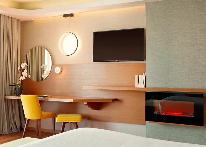 Zeus Essence Wyndham Athens Residence