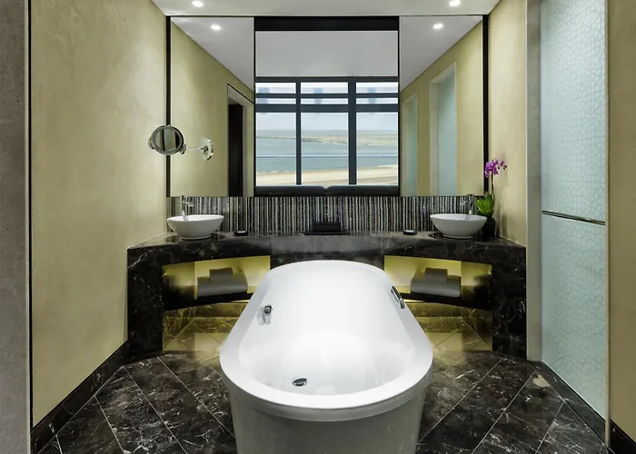 Grand Hyatt Abu Dhabi Hotel & Residences