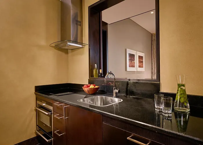 Grand Hyatt Abu Dhabi Hotel & Residences Emirates Pearl