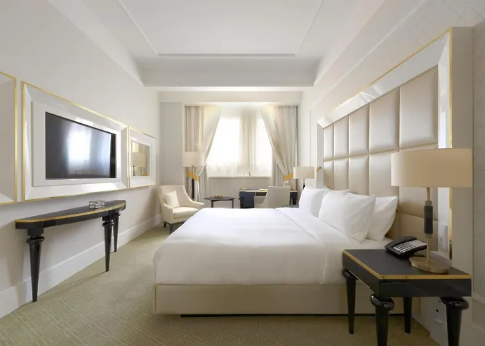 Parisi Udvar Hotel Budapest, Part Of Hyatt