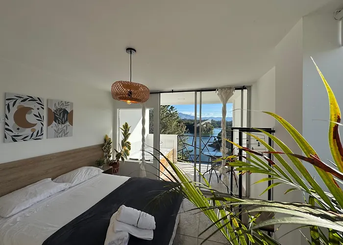 La Madriguera Hotel Guatape Con Embalse