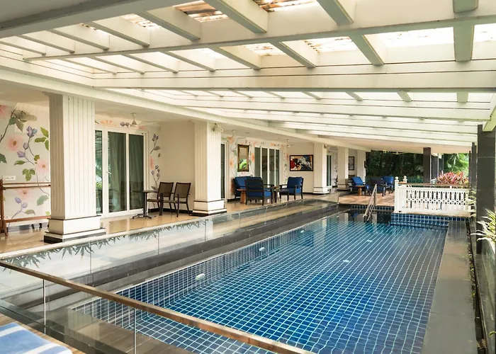 Mayfair Lake Resort