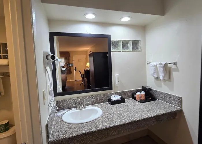 Quality Inn Escondido San Diego North County