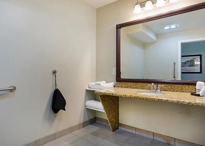 Best Western Plus Ahtanum Inn