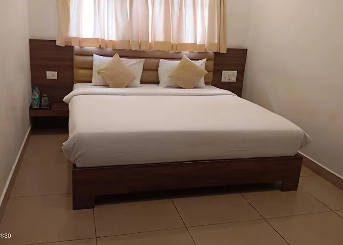 Hotel Sharda Residency