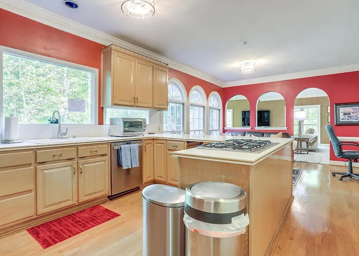 3 Mi To Roswell Riverwalk: Spacious Getaway!