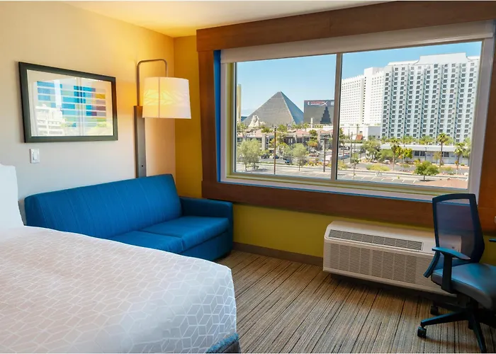 Holiday Inn Express & Suites - Las Vegas - E Tropicana By Ihg