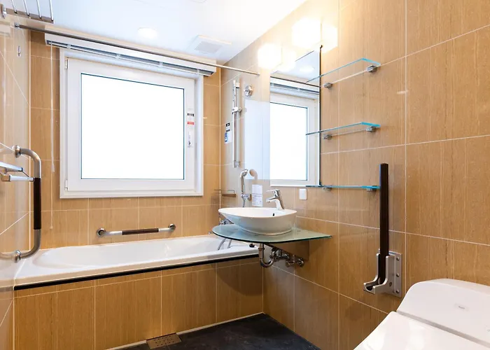 Apa Hotel Osaka Temmabashi Ekimae