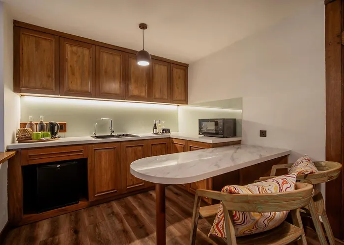 Tira Vilagna Suites & Spa