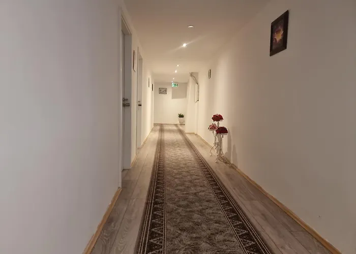 Silonce Hotels & Restaurant