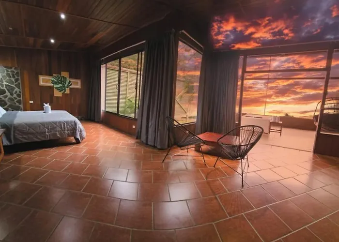 Sunset Vista Lodge,Monteverde,Costa Rica.