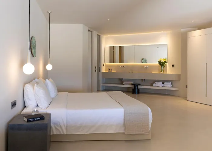 Santopaz Suites