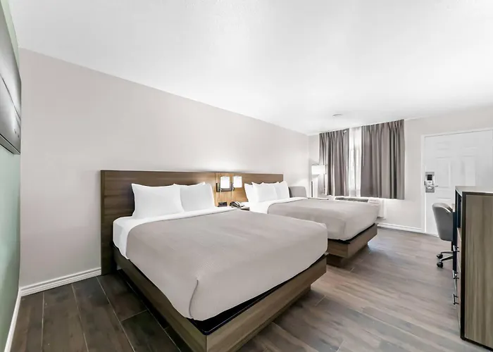 Quality Inn & Suites Port Lavaca Near Lighthouse Beach