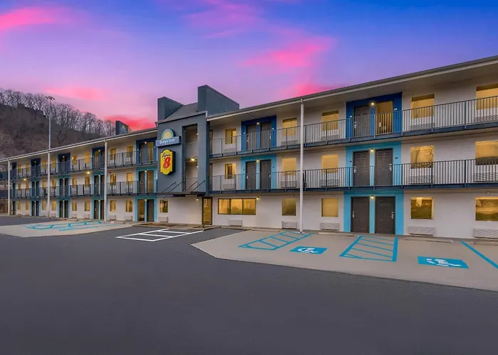 Super 8 By Wyndham Charleston Wv