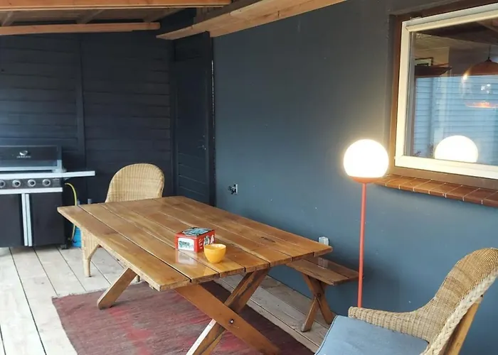 Lovely Studio With Patio And Garden