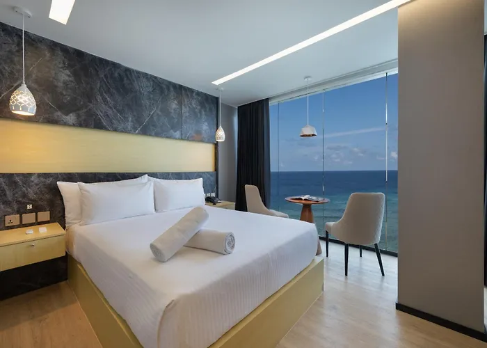 Swarn By Hawks Hotels Kamadhoo Baa Atoll