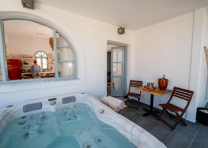 Divino Suites (Adults Only)