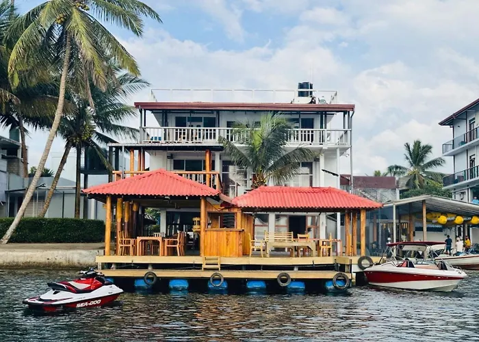 Luthmin River View Hotel