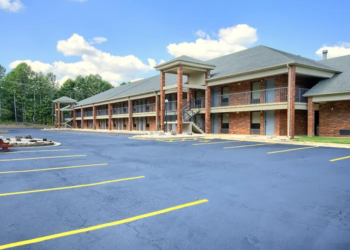 Hot Springs Village Inn