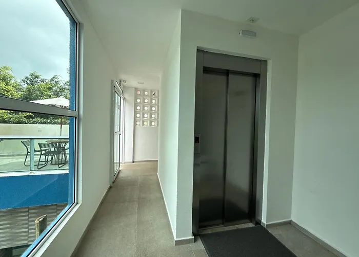 Porto Vila By Aft