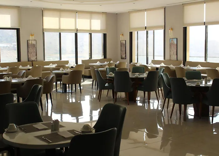 H Luxury Hotel