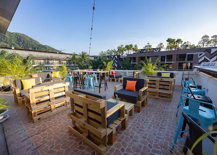 Club22 Kamala Suites, Kamala Beach
