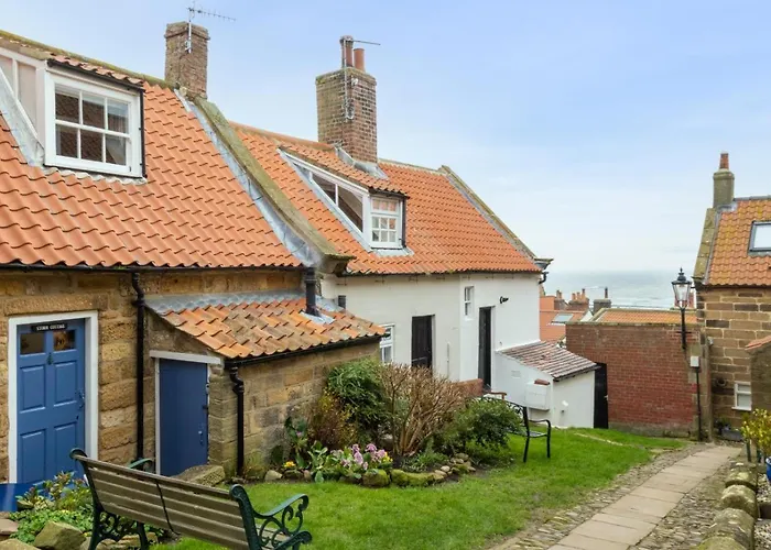 2 Bed In Whitby Oc-R579
