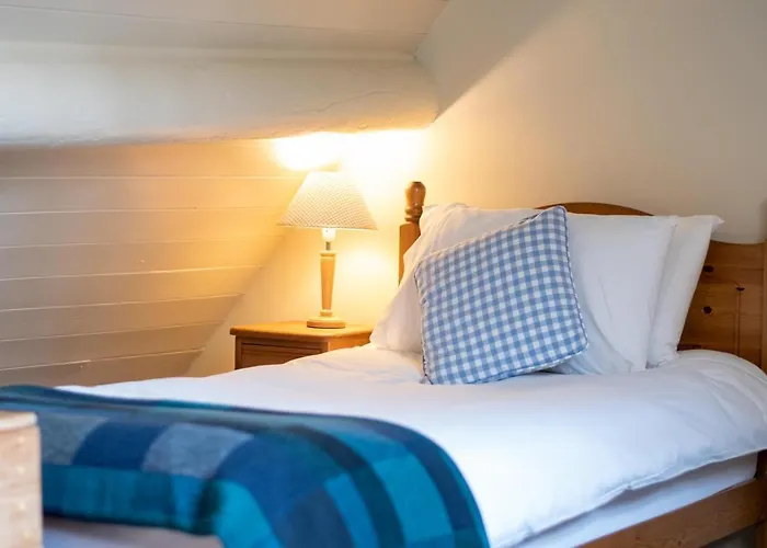 2 Bed In Whitby Oc-R579