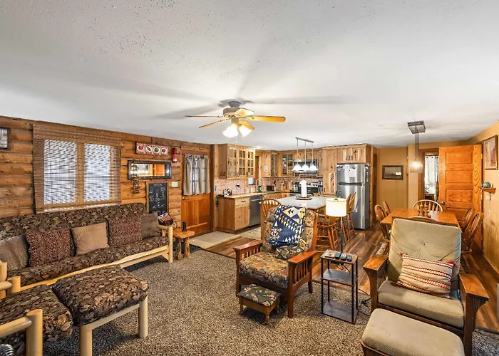 Lake Flora Cabin