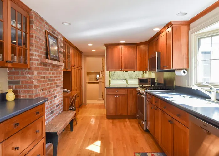 Walk To Water Hot Tub & Game Room
