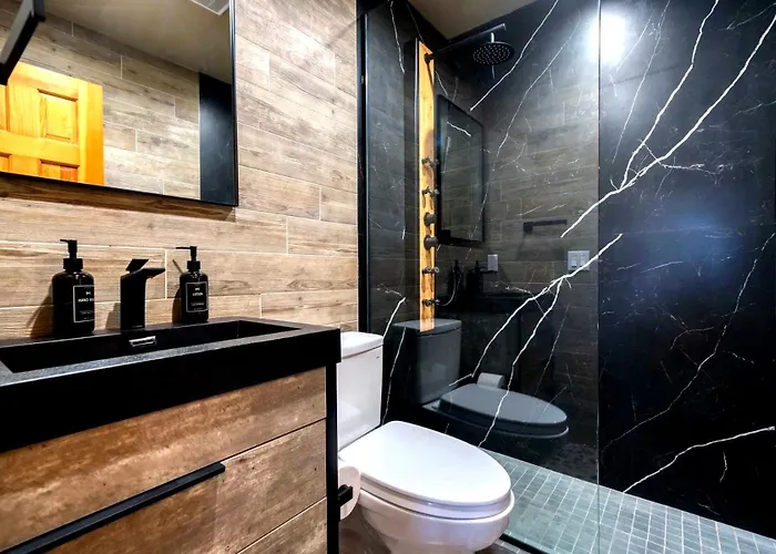 The Haues Windham - Spacious Suites, Hot Tub, Mountain Views!