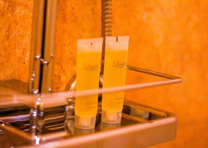 ِafnan Hotel
