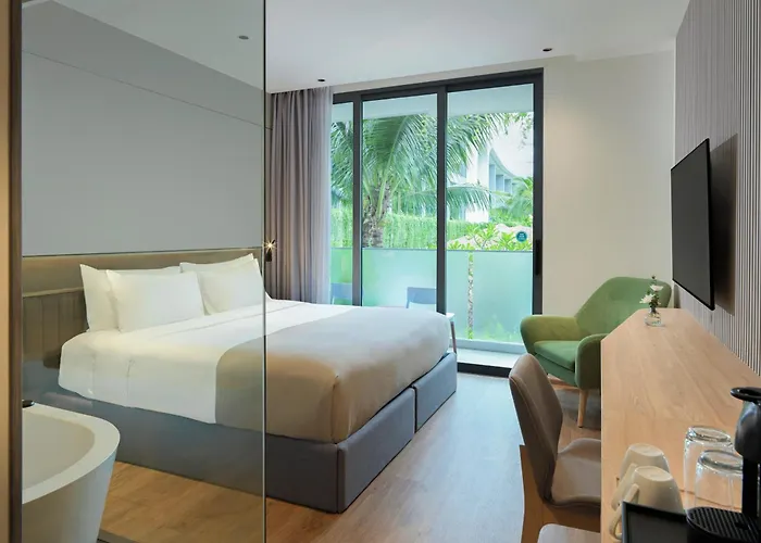 La Green Hotel & Residence