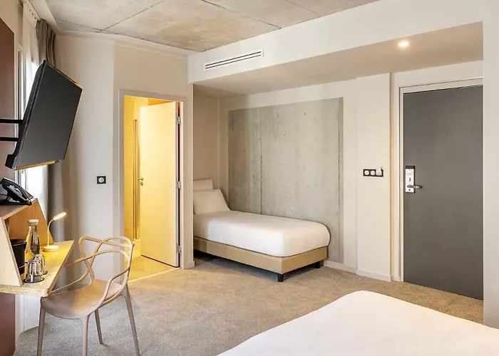 Best Western 11Bauer Paris Saint-Ouen