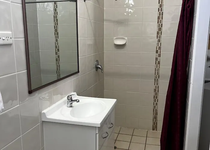 Jambin Hotel Motel