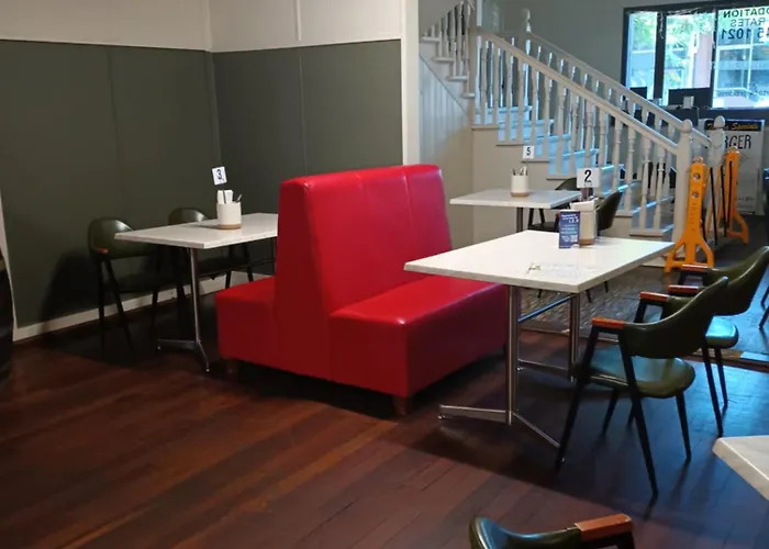 Grand Central Hotel Proserpine