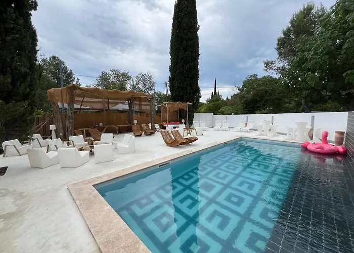 Auberge Des Pins