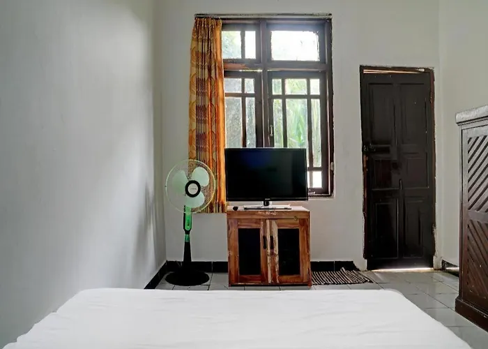 Hotel O Home Stay Syariah Aom Kusman