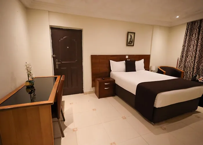 Airport West Hotel
