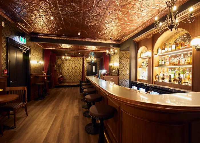 The Clements Hotel