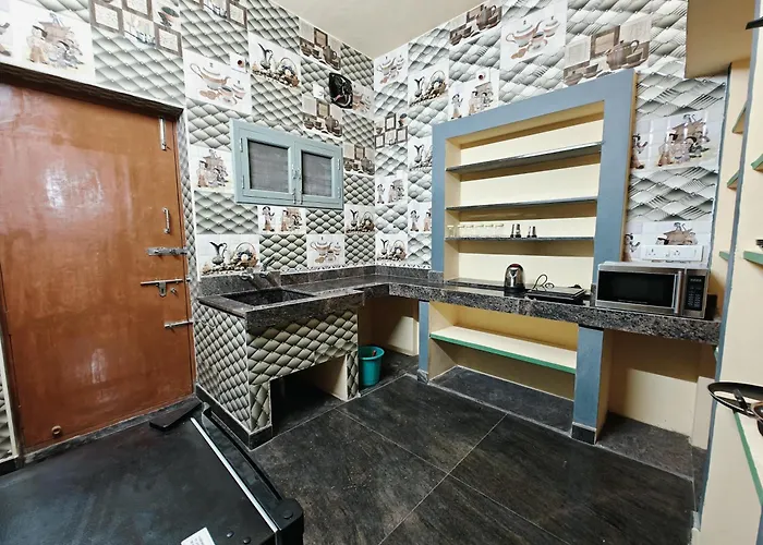 Saibala Homestay & Saibala Lodge - 2Bhk And 3 Bhk Near Cmc , Temple , Naruvi , Vit & Railway Station