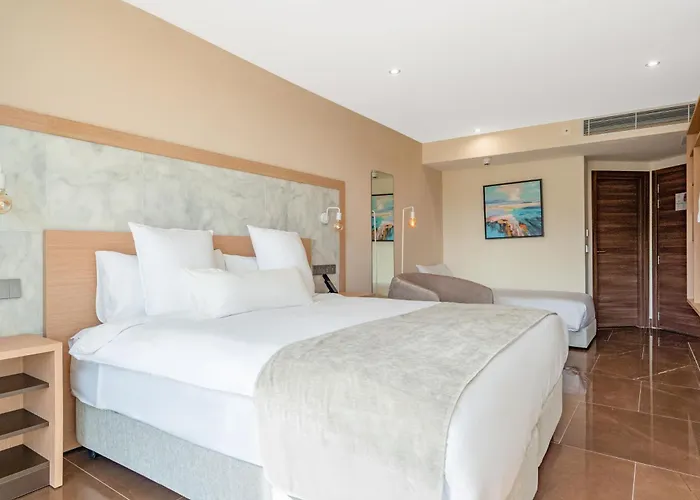 Reef Hotel & Spa